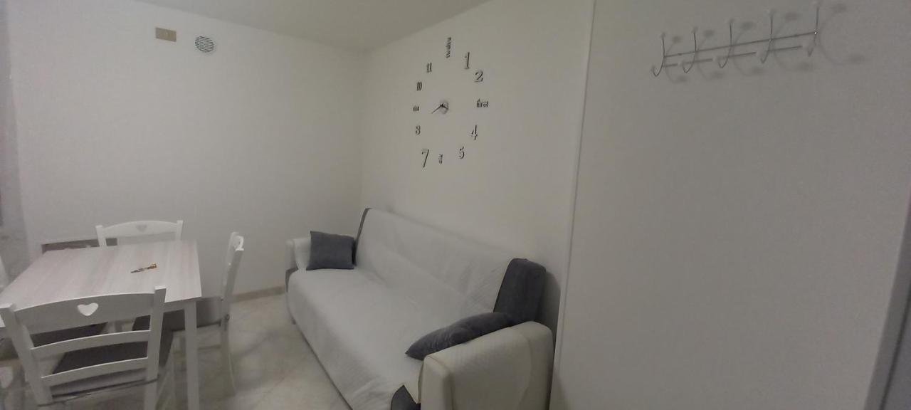 Begio Apartments Chioggia Bagian luar foto